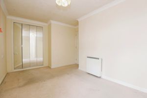 BEDROOM- click for photo gallery